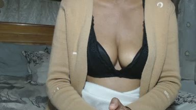 Lupitah09 live cam on Cam4