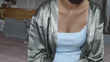 Lupitah09 live cam on Cam4