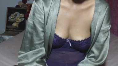 Lupitah09 live cam on Cam4
