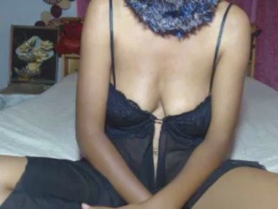 Lupitah09 live cam on Cam4