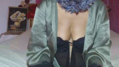 Lupitah09 live cam on Cam4