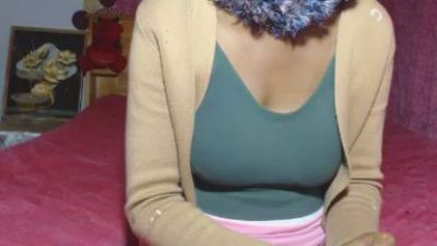Lupitah09 live cam on Cam4