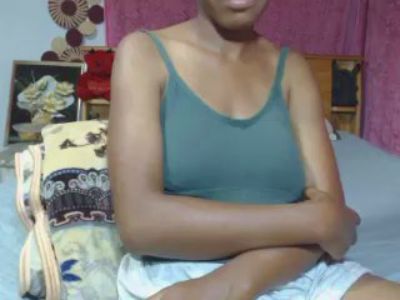 Lupitah09 live cam on Cam4