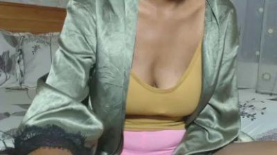 Lupitah09 live cam on Cam4