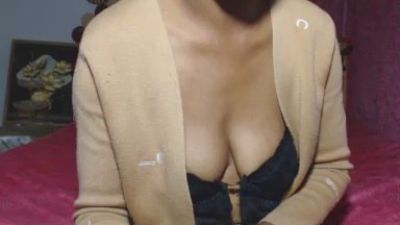 Lupitah09 live cam on Cam4