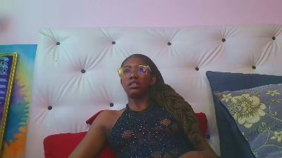 Lusebell9 live cam on Cam4