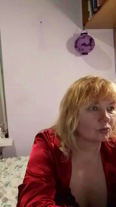 Lusi777 live cam on Cam4