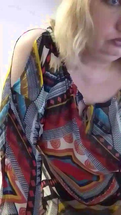 Lusi777 live cam on Cam4