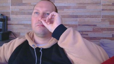 Lustonfan live cam on Cam4