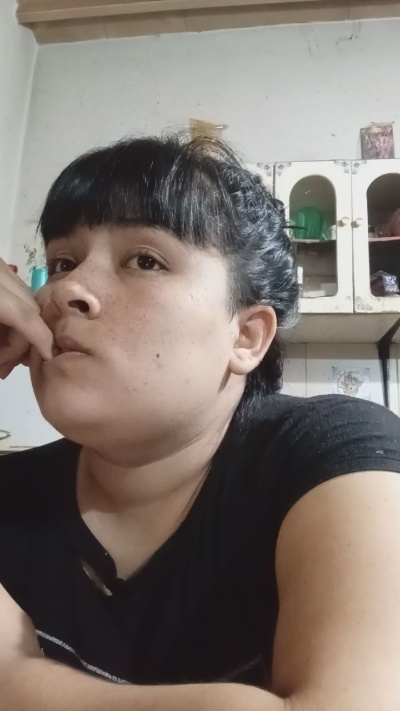Luuuu25 live cam on Cam4