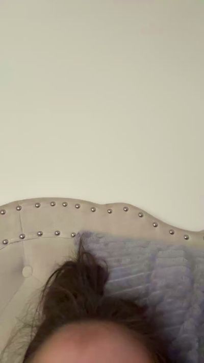Luv_unknown live cam on Cam4