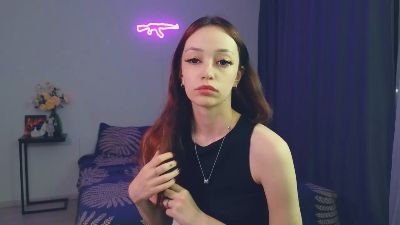 LuxTienie live cam on Cam4