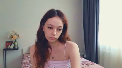 LuxTienie live cam on Cam4