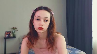 LuxTienie live cam on Cam4