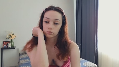 LuxTienie live cam on Cam4