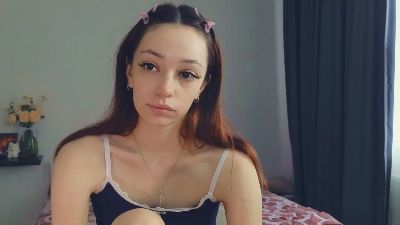 LuxTienie live cam on Cam4