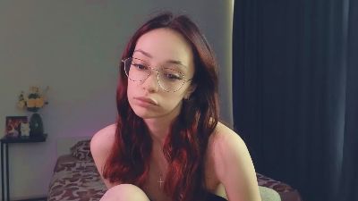 LuxTienie live cam on Cam4