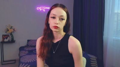 LuxTienie live cam on Cam4