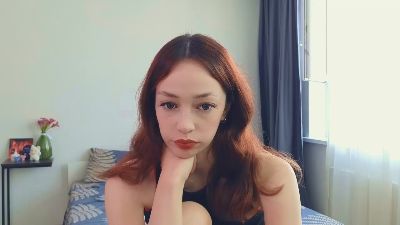 LuxTienie live cam on Cam4