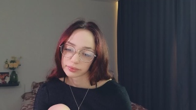 LuxTienie live cam on Cam4