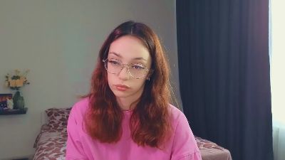LuxTienie live cam on Cam4
