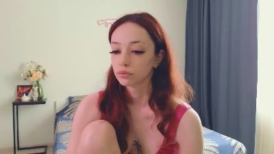 LuxTienie live cam on Cam4