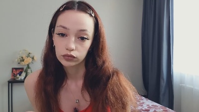 LuxTienie live cam on Cam4