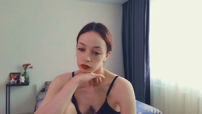 LuxTienie live cam on Cam4