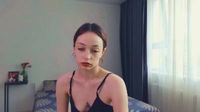 LuxTienie live cam on Cam4
