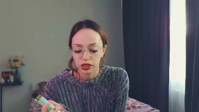 LuxTienie live cam on Cam4