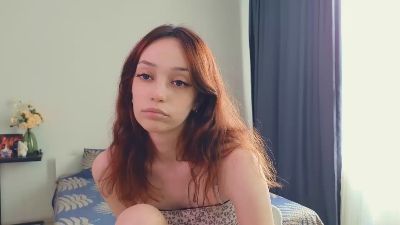 LuxTienie live cam on Cam4