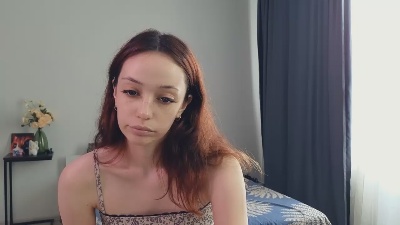 LuxTienie live cam on Cam4