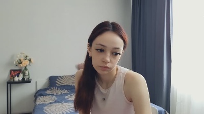 LuxTienie live cam on Cam4