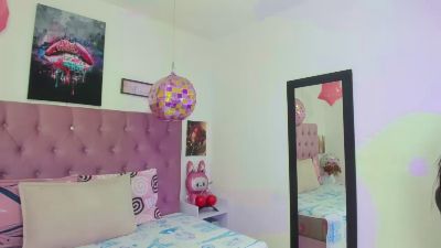 Lux_wish live cam on Cam4