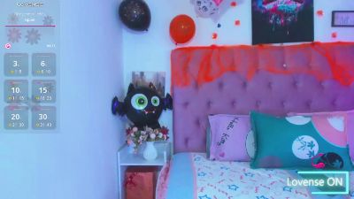 Lux_wish live cam on Cam4
