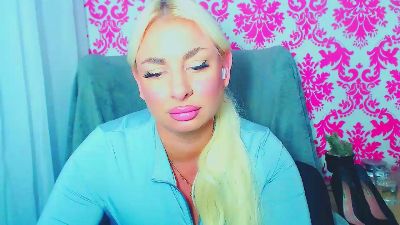 LuxuriaBabe live cam on Cam4