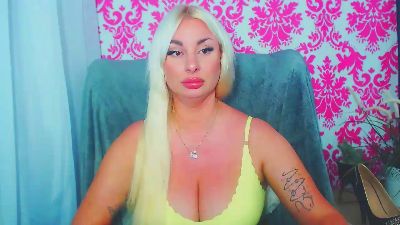 LuxuriaBabe live cam on Cam4