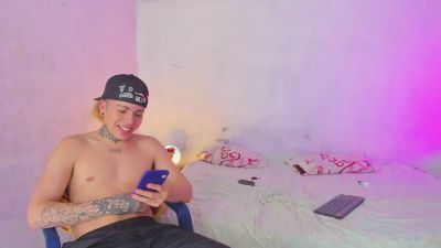 LuxuryLovers live cam on Cam4