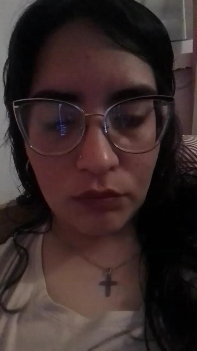 Luxylove live cam on Cam4