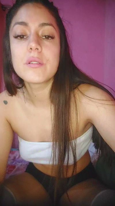 Luzzromano live cam on Cam4