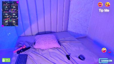 Lya_dubois live cam on Cam4