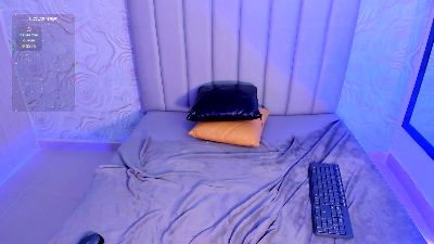 Lya_dubois live cam on Cam4