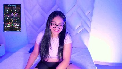 Lya_dubois live cam on Cam4