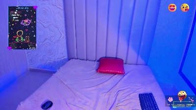 Lya_dubois live cam on Cam4