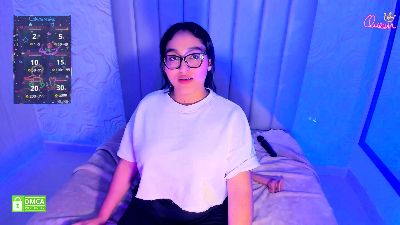 Lya_dubois live cam on Cam4