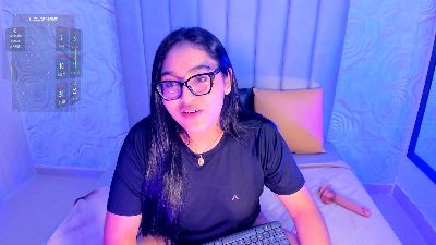 Lya_dubois live cam on Cam4