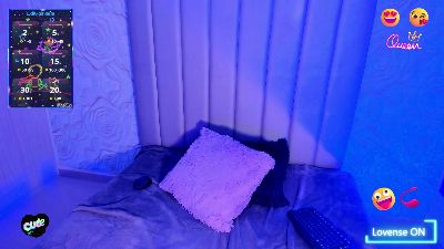 Lya_dubois live cam on Cam4