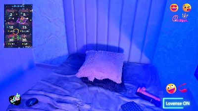 Lya_dubois live cam on Cam4