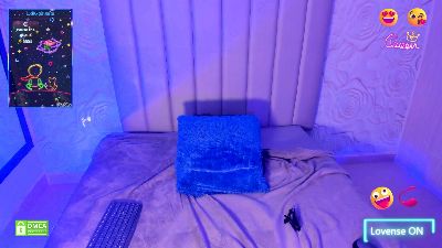 Lya_dubois live cam on Cam4