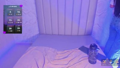 Lya_dubois live cam on Cam4